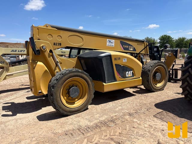 Image of Caterpillar TL943D equipment image 2