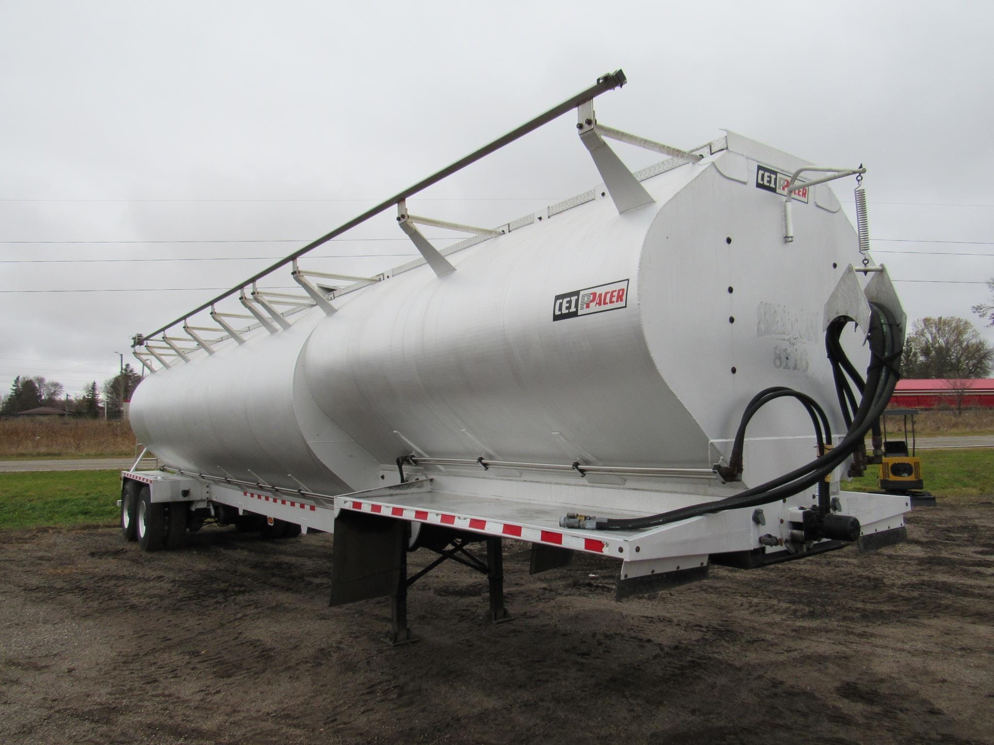 2016 CEI Pacer AT35NSL Equipment Image0