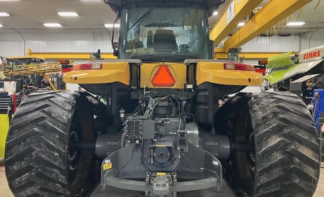 Image of Challenger MT855E equipment image 2