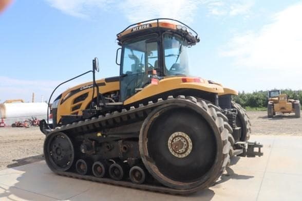 Image of Challenger MT875E equipment image 3