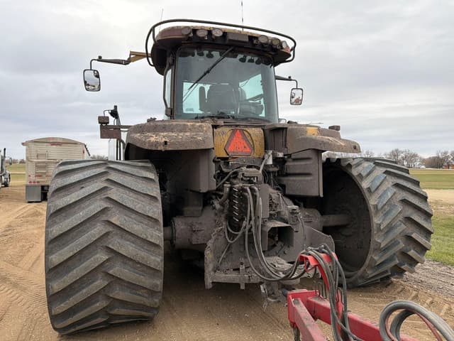 Image of Challenger MT875E equipment image 3