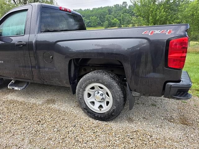 Image of Chevrolet Silverado equipment image 3