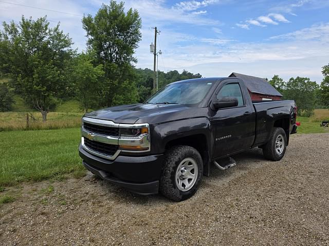 Image of Chevrolet Silverado equipment image 1
