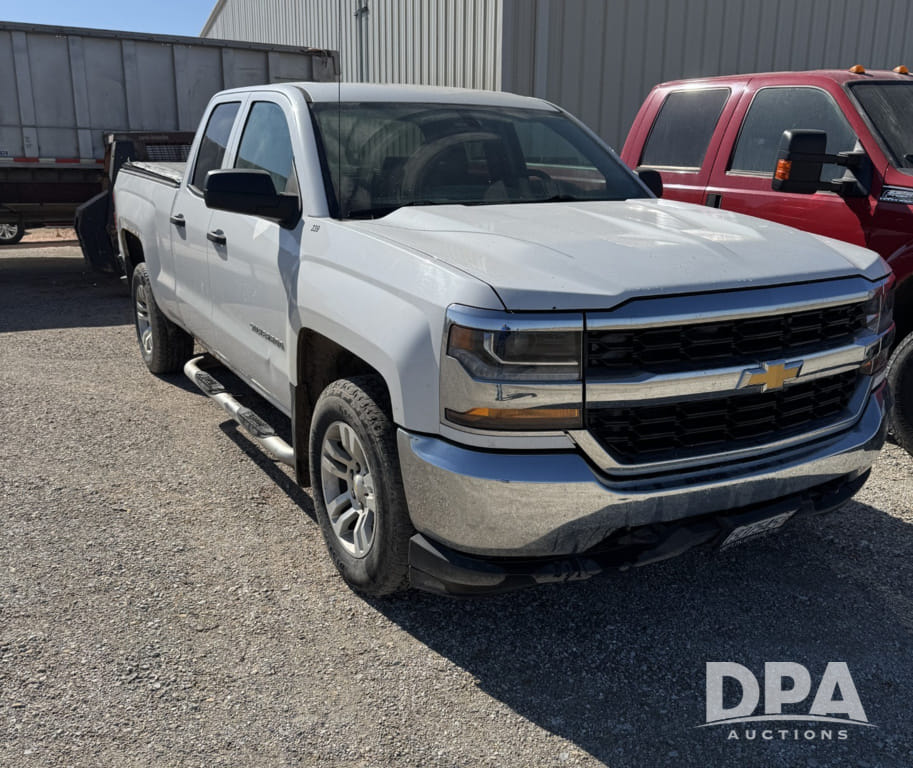2016 Chevrolet 1500 Equipment Image0