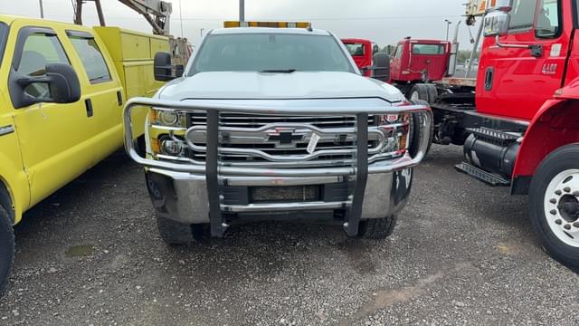 Image of Chevrolet 2500 equipment image 1
