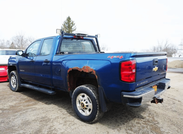 Image of Chevrolet 2500HD equipment image 4