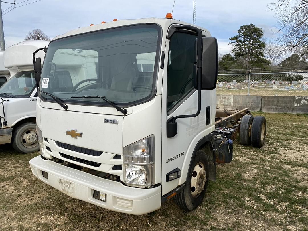 Image of Chevrolet 3500HD Primary image