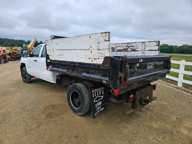 Image of Chevrolet 3500HD equipment image 2