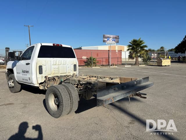 Image of Chevrolet 3500HD equipment image 4