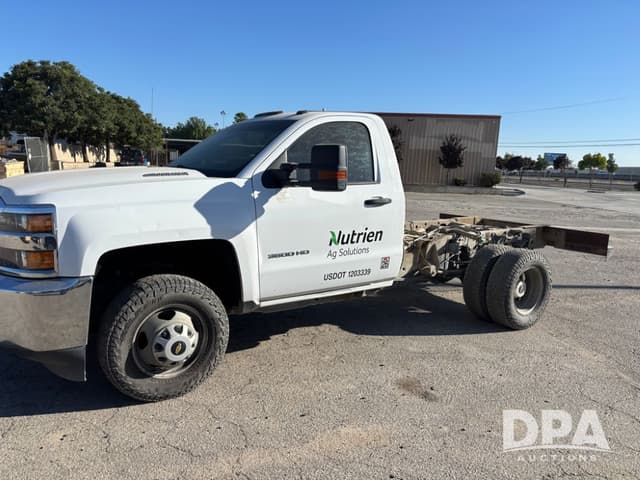 Image of Chevrolet 3500HD equipment image 1
