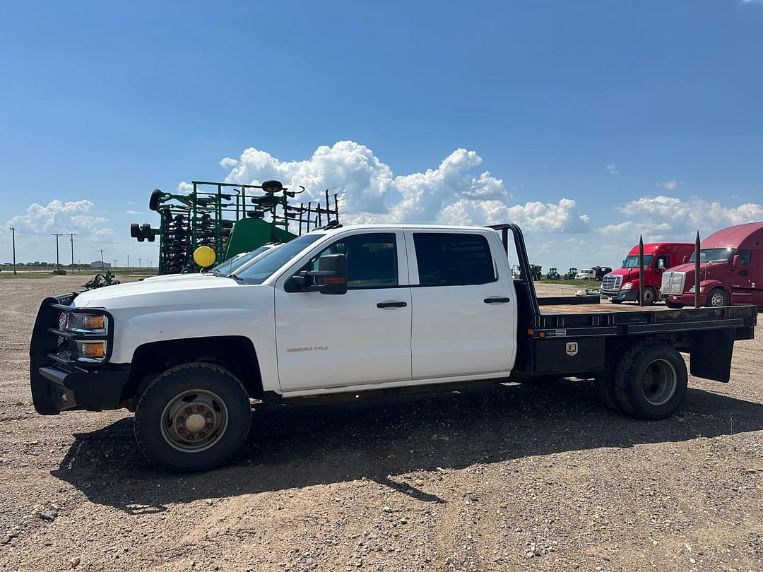 Image of Chevrolet 3500HD Primary image