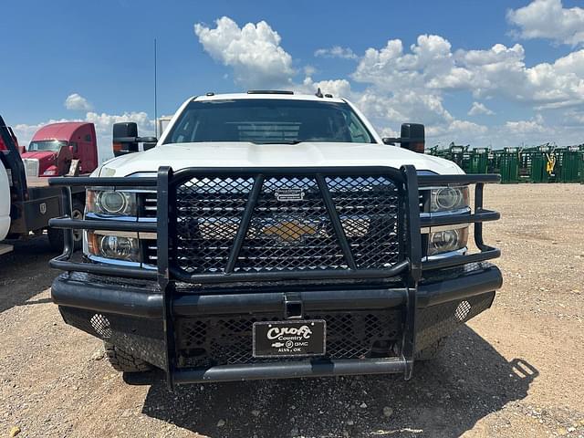 Image of Chevrolet 3500HD equipment image 1