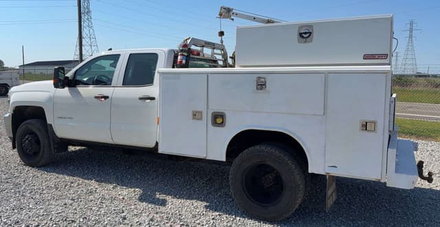 Image of Chevrolet 3500HD equipment image 3