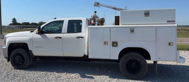 Image of Chevrolet 3500HD equipment image 2