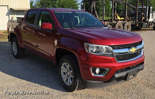 Image of Chevrolet Colorado equipment image 2