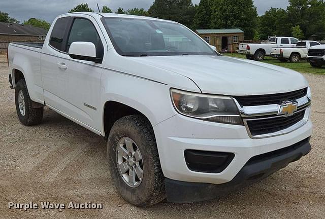 Image of Chevrolet Colorado equipment image 2