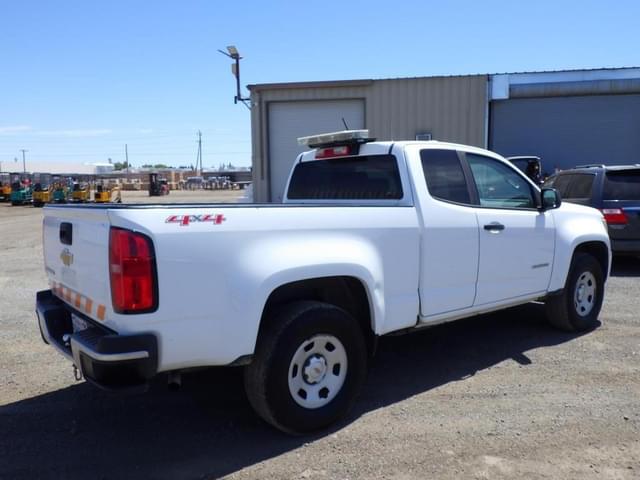 Image of Chevrolet Colorado equipment image 2