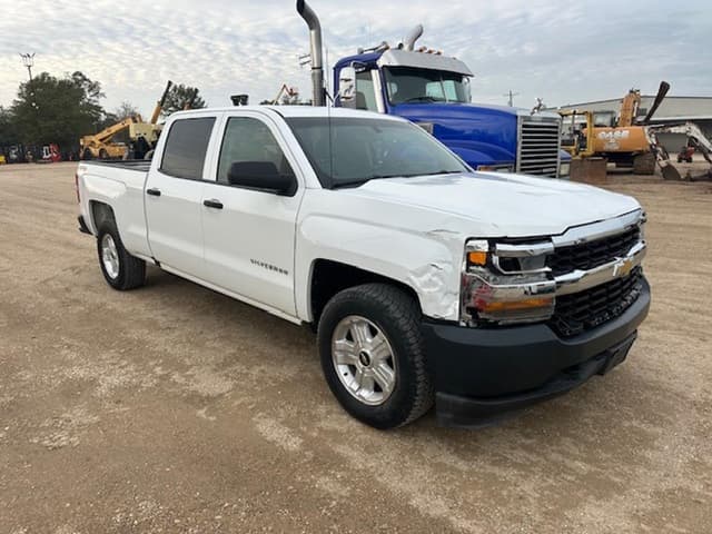 Image of Chevrolet 1500 equipment image 1