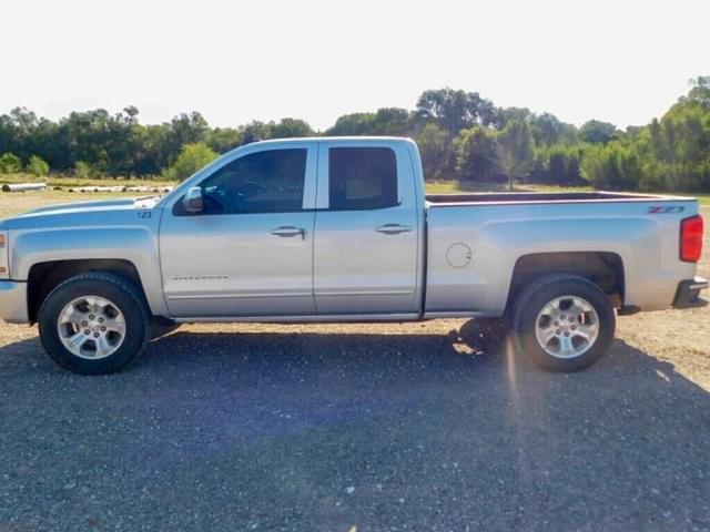 Image of Chevrolet Silverado equipment image 1