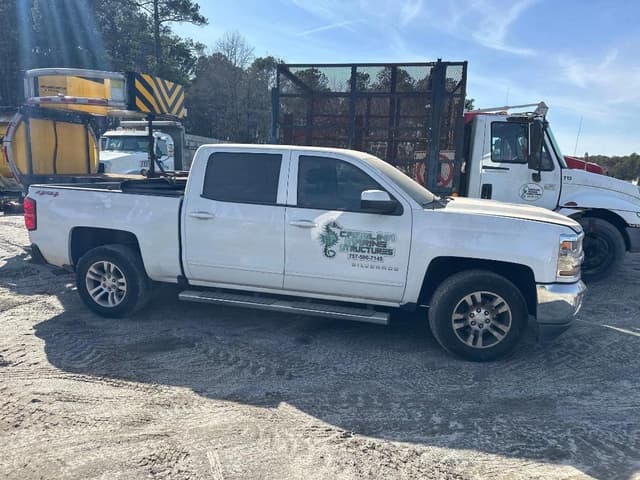 Image of Chevrolet 1500 equipment image 1