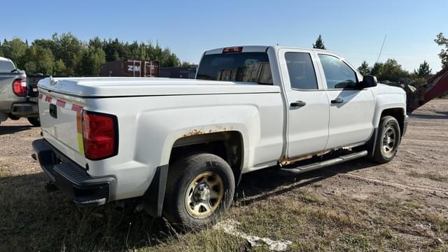 Image of Chevrolet 1500 equipment image 4