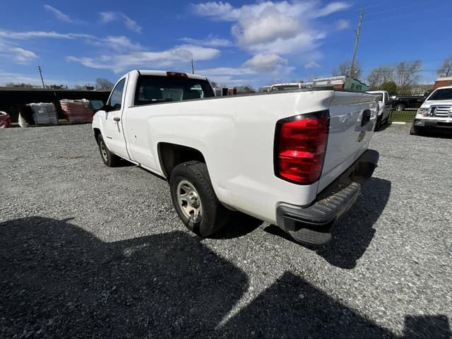 Image of Chevrolet 1500 equipment image 2