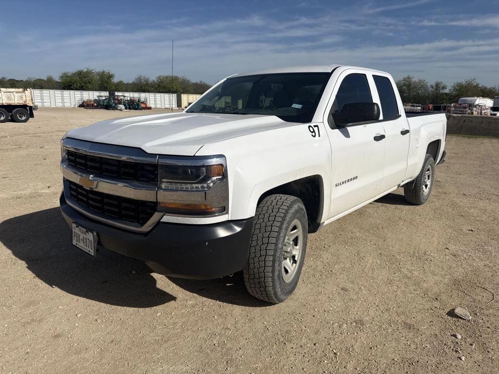 2016 Chevrolet 1500 Equipment Image0