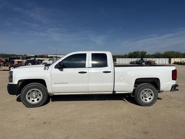 Image of Chevrolet 1500 equipment image 1