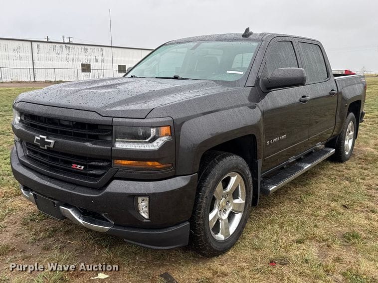 2016 Chevrolet 1500 Equipment Image0