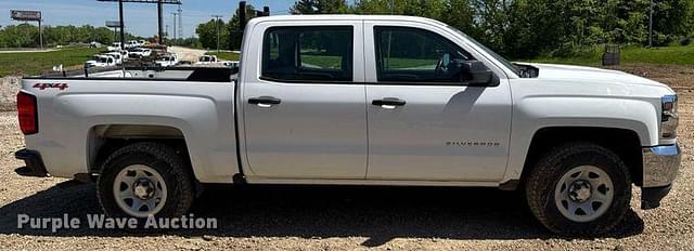 Image of Chevrolet 1500 equipment image 3