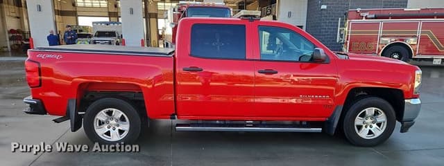 Image of Chevrolet 1500 equipment image 3