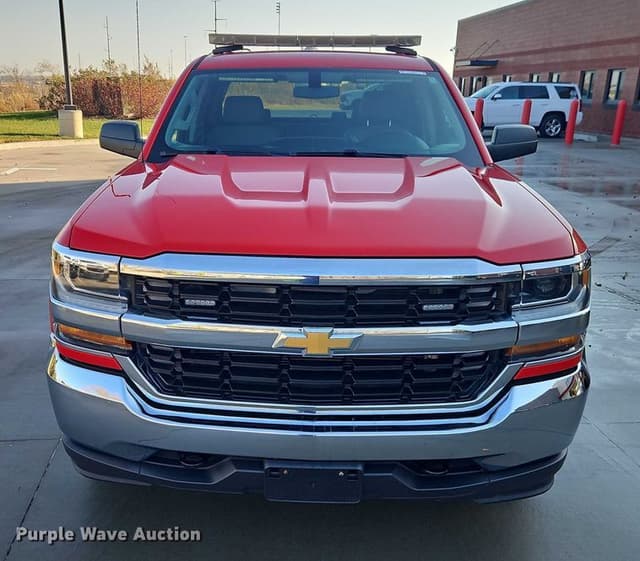 Image of Chevrolet 1500 equipment image 1