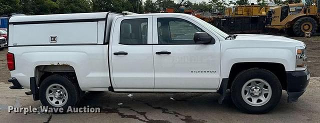 Image of Chevrolet 1500 equipment image 3