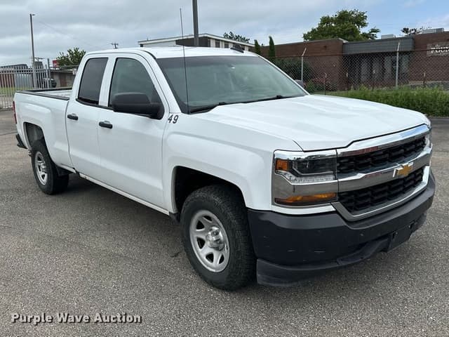 Image of Chevrolet 1500 equipment image 2