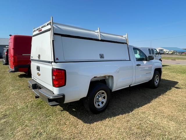 Image of Chevrolet 1500 equipment image 4