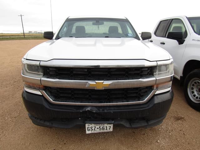 Image of Chevrolet 1500 equipment image 2