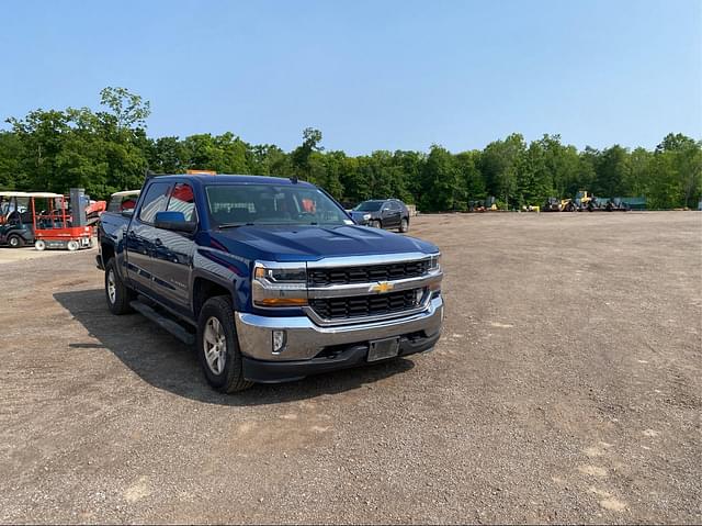 Image of Chevrolet Silverado equipment image 2