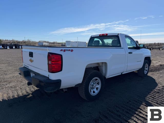 Image of Chevrolet 1500 equipment image 4