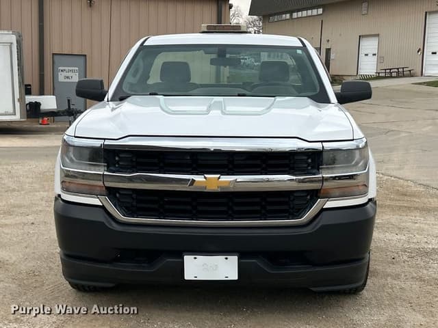 Image of Chevrolet 1500 equipment image 1