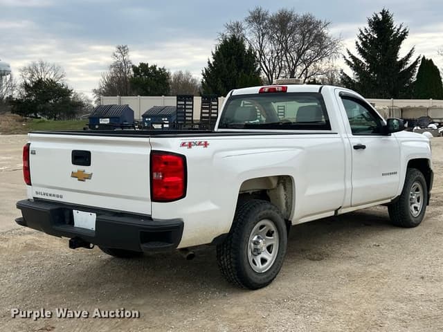 Image of Chevrolet 1500 equipment image 4