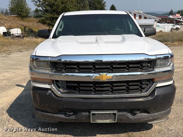 Image of Chevrolet 1500 equipment image 1
