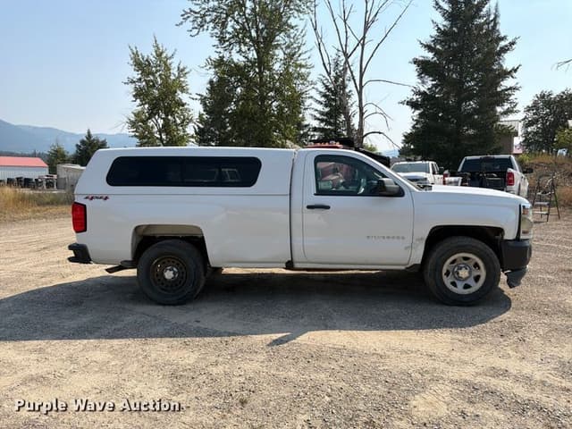Image of Chevrolet 1500 equipment image 3