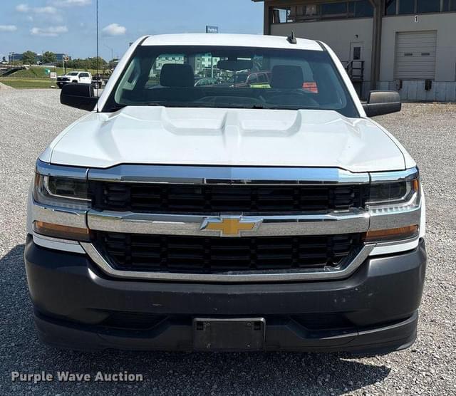 Image of Chevrolet 1500 equipment image 1