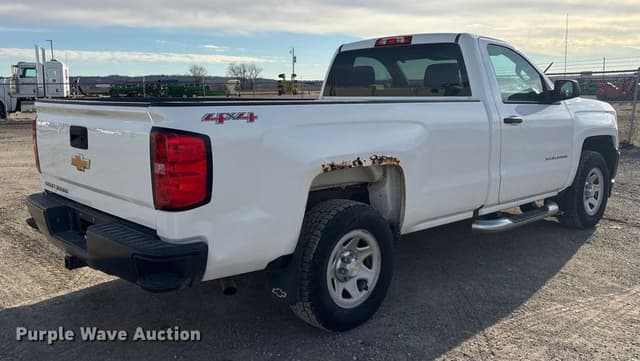 Image of Chevrolet 1500 equipment image 4