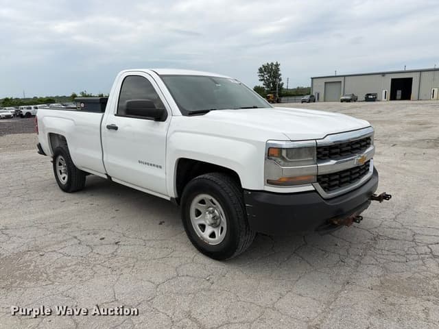 Image of Chevrolet 1500 equipment image 2