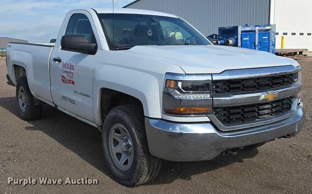 Image of Chevrolet 1500 equipment image 2