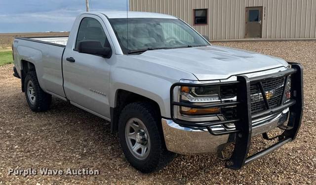 Image of Chevrolet 1500 equipment image 2