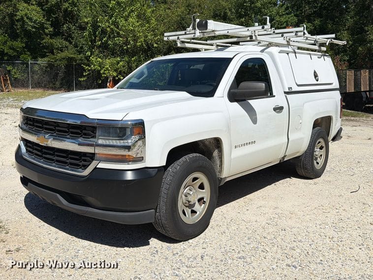 2016 Chevrolet 1500 Equipment Image0