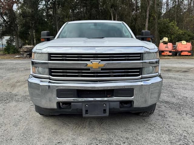 Image of Chevrolet 2500 equipment image 1