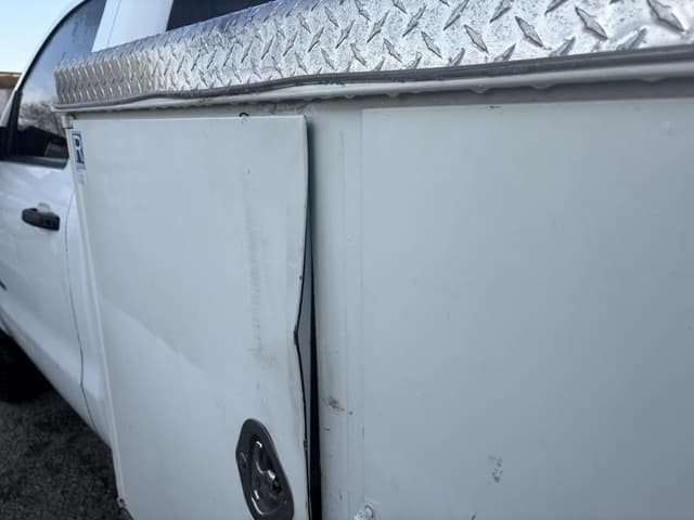 Image of Chevrolet 2500HD equipment image 4